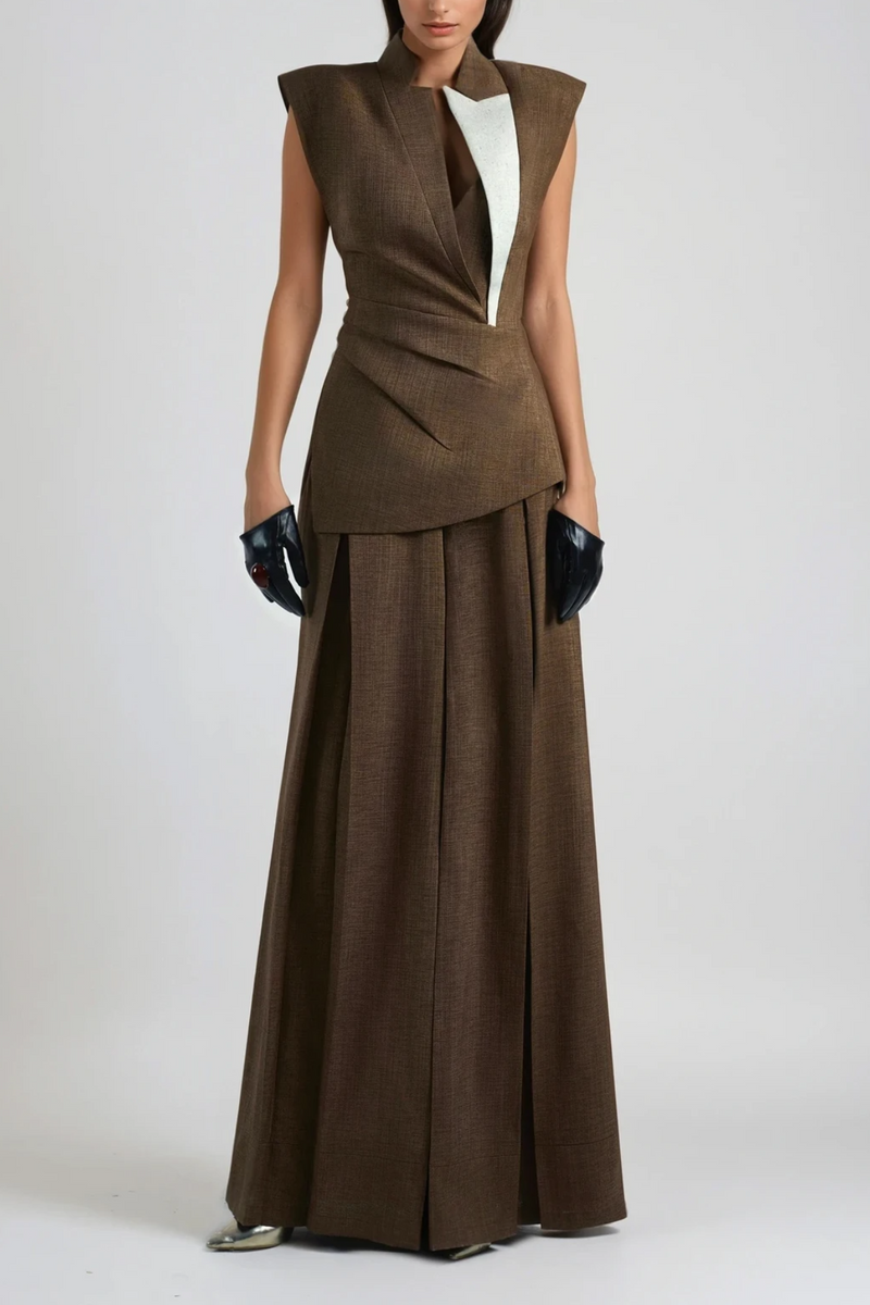 Gracefully Styled Garment for Any Occasion