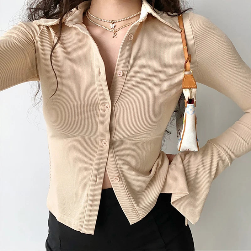Sophisticated Blouse with a Clean Classic Look