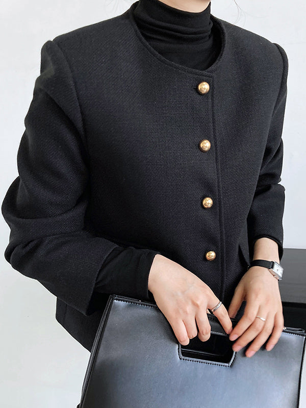 Gracefully Styled Garment for Any Occasion