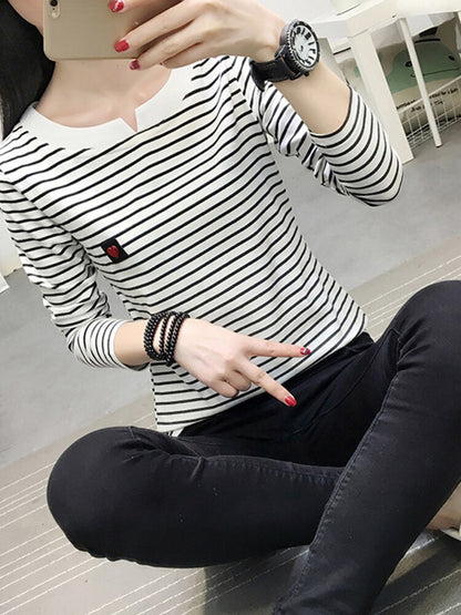 Effortlessly Elegant T-Shirt with a Timeless Design