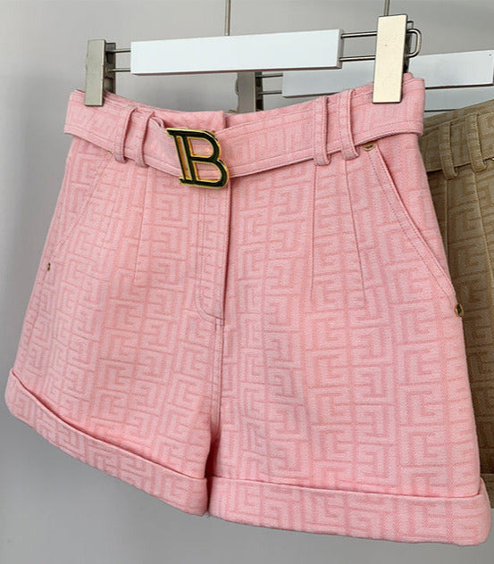 Gracefully Styled Garment for Any Occasion