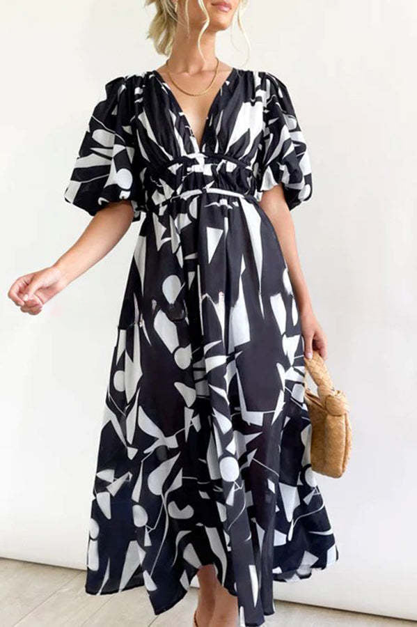 Gracefully Styled Dress for Any Occasion