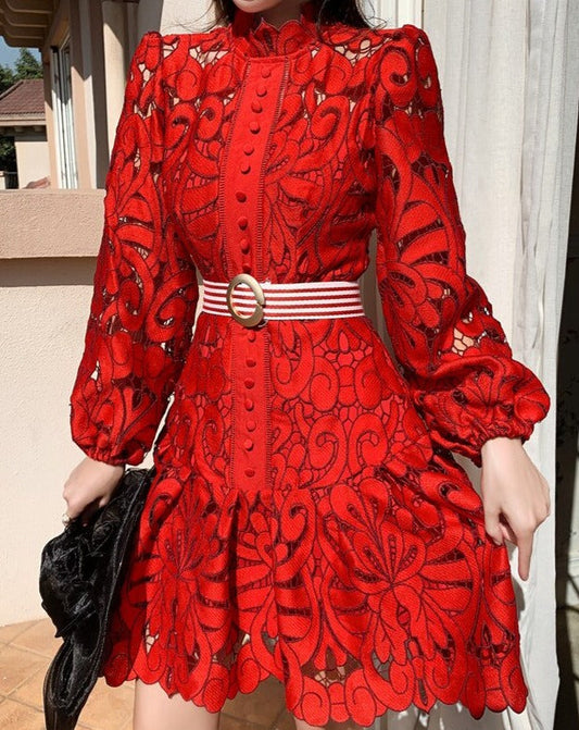 Beautifully Crafted Dress in a Classic Style