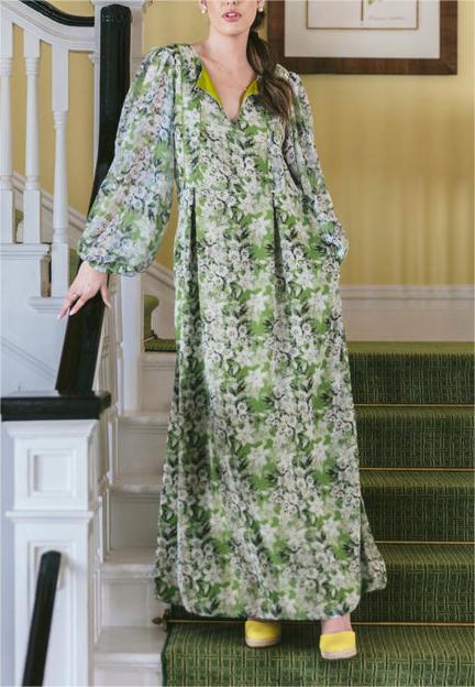 Well Tailored Dress with a Graceful Silhouette