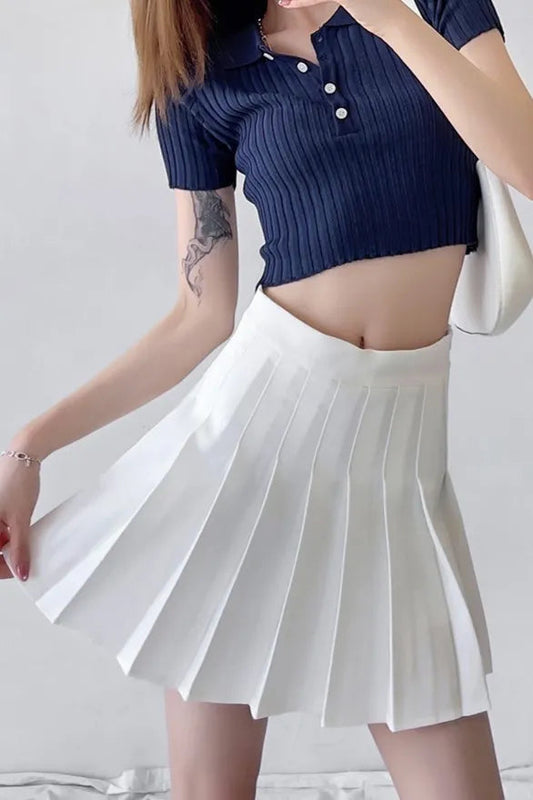 Effortlessly Elegant Garment with a Timeless Design