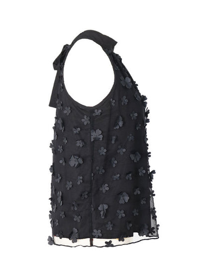 Classic Vintage Blouse with a Flattering Fit