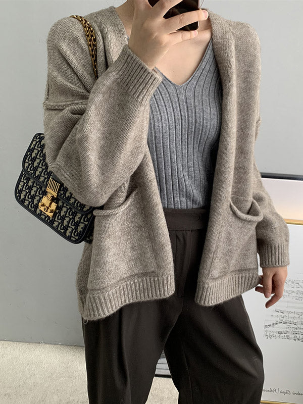 Classic Vintage Cardigan with a Flattering Fit