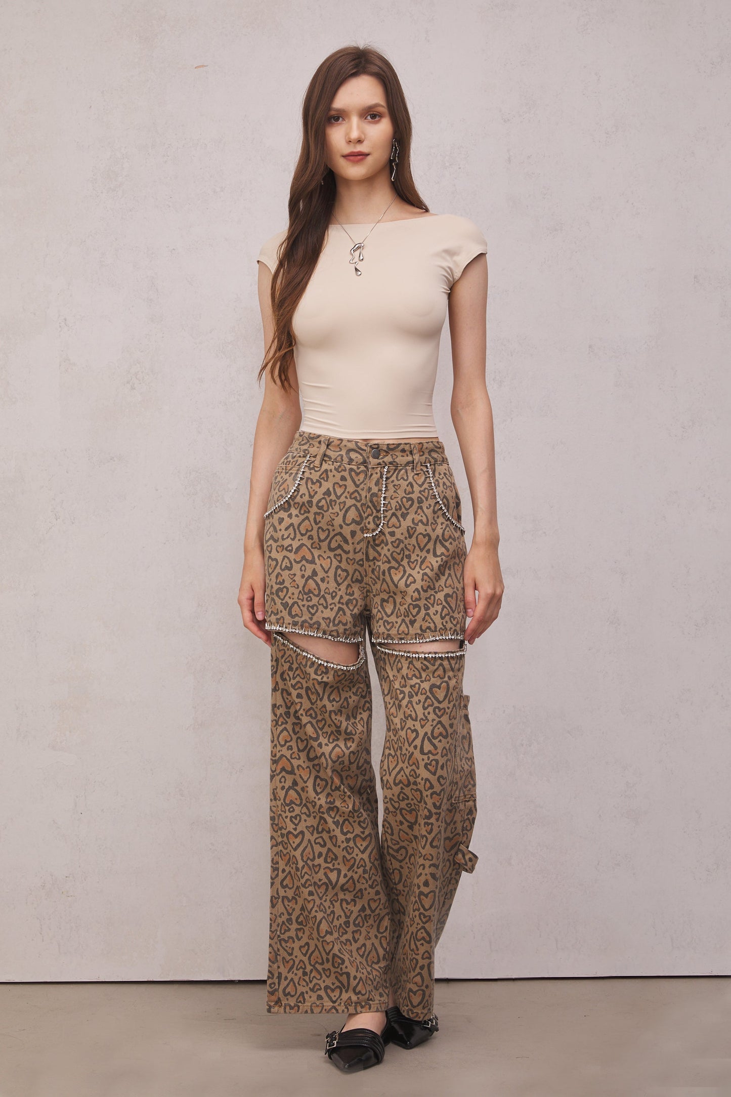 Well Tailored Garment with a Graceful Silhouette