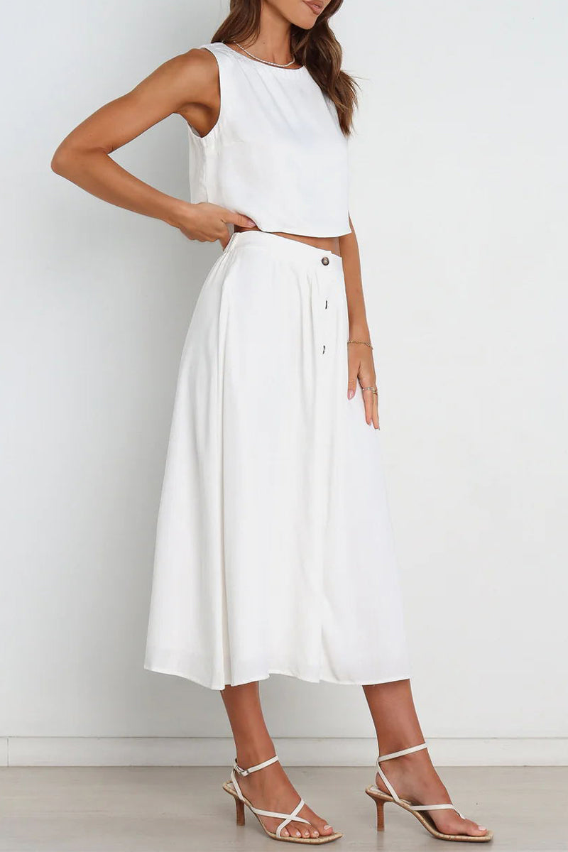 Gracefully Styled Garment for Any Occasion