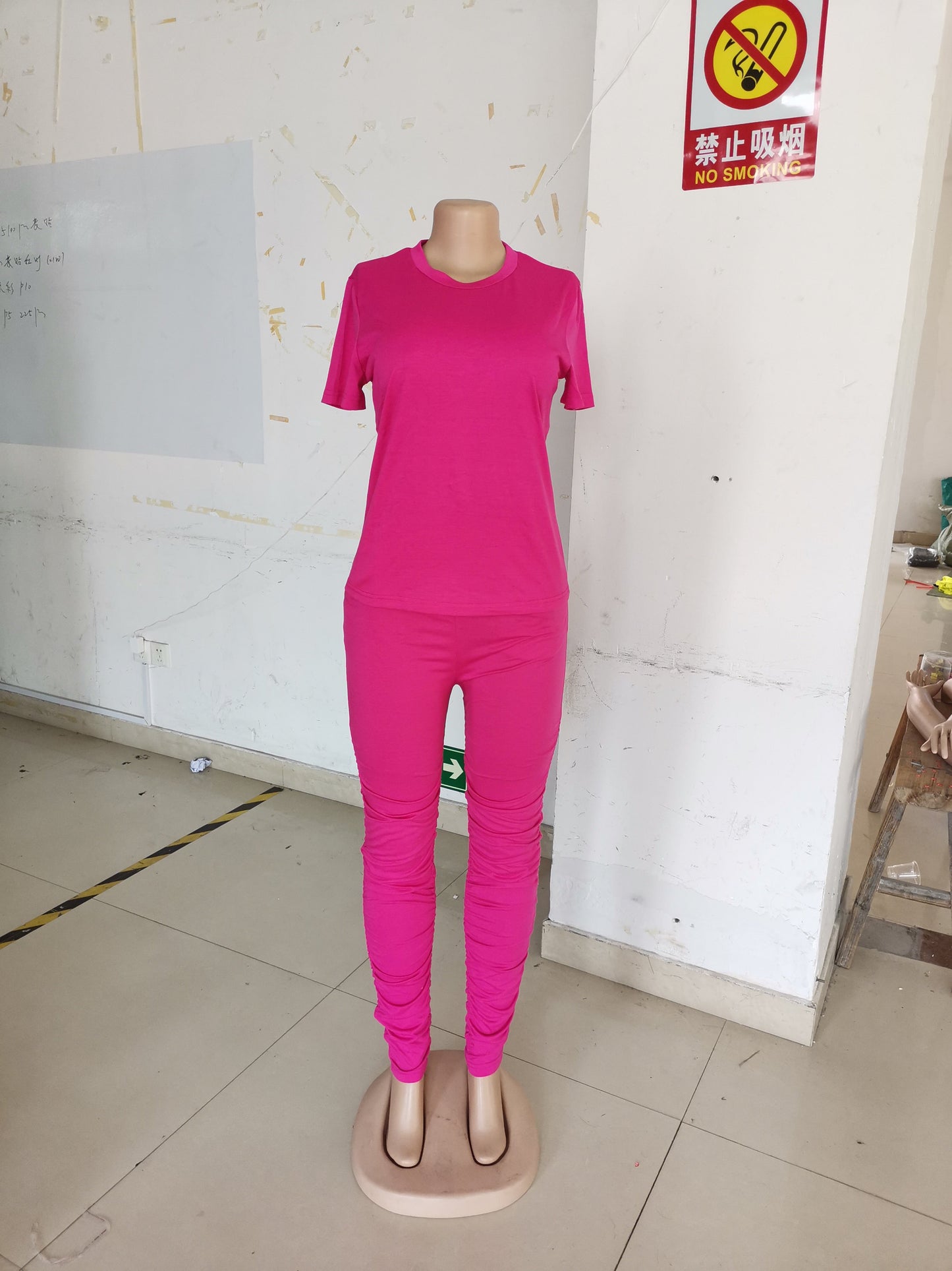 Well Tailored T-Shirt with a Graceful Silhouette