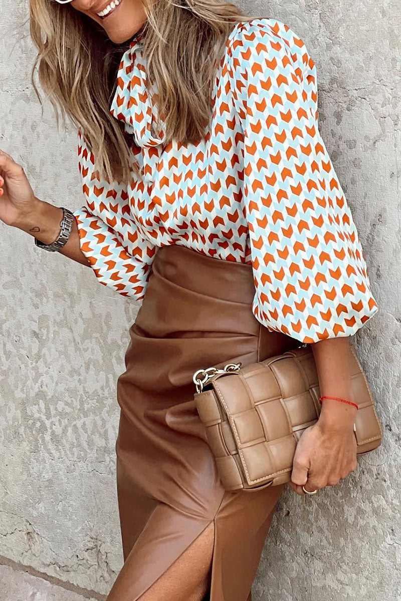 Beautifully Crafted Blouse in a Classic Style