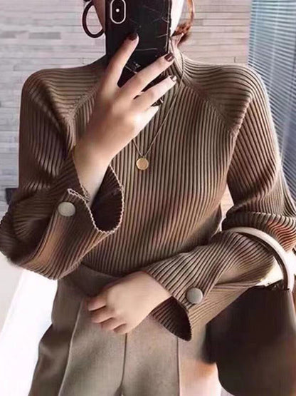 Classic Vintage Sweater with a Flattering Fit