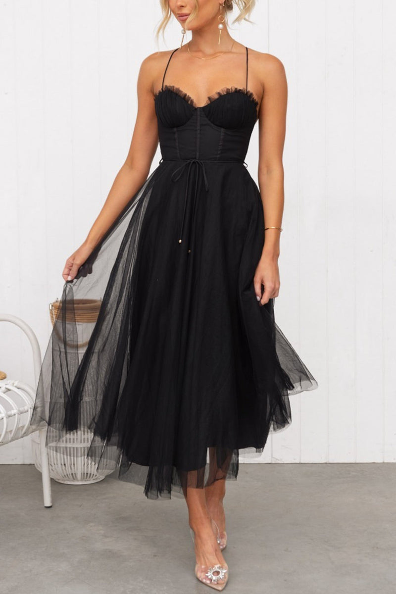 Classic Vintage Dress with a Flattering Fit