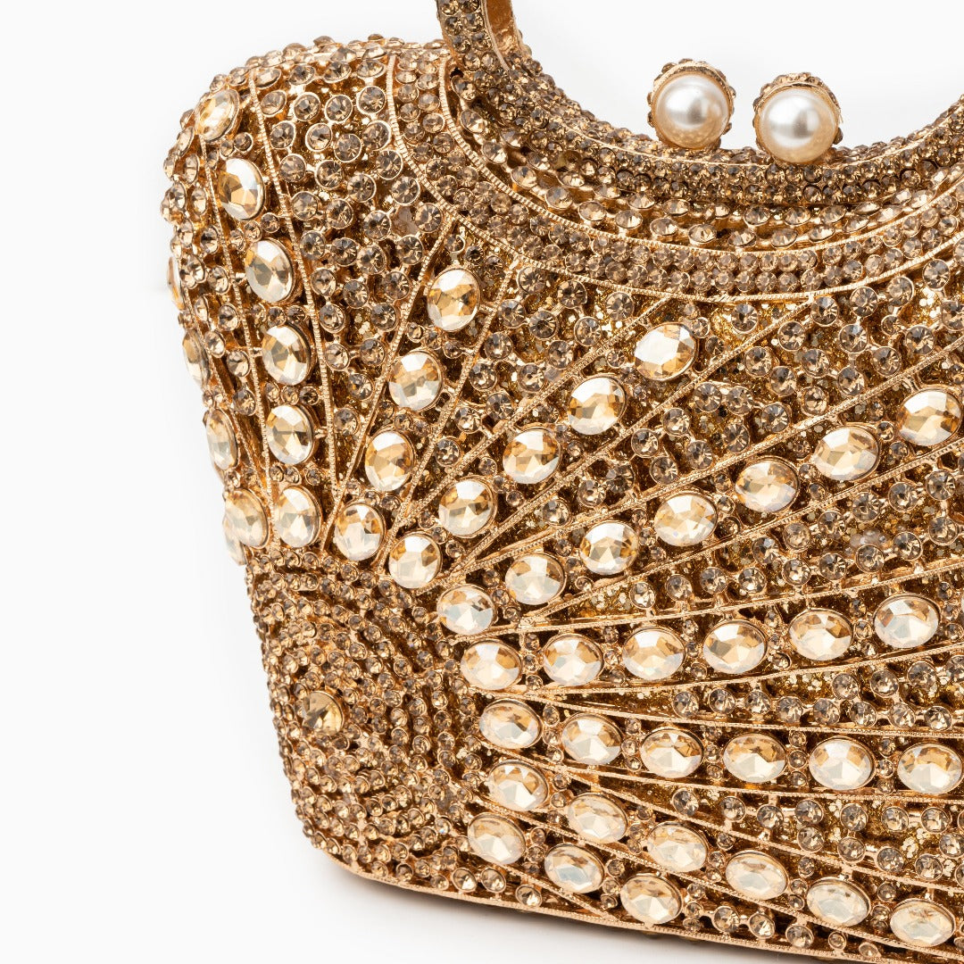 Classic Vintage Bag with a Flattering Fit