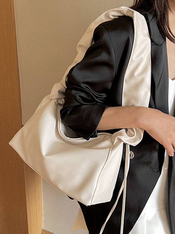 Sophisticated Bag with a Clean Classic Look