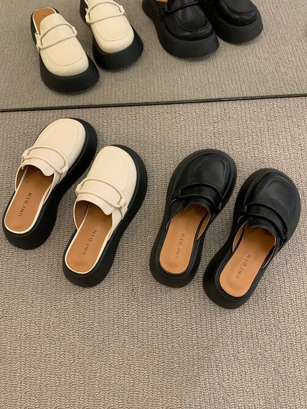 Effortlessly Elegant Shoes with a Timeless Design