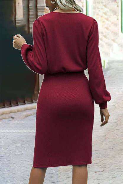Effortlessly Elegant Dress with a Timeless Design