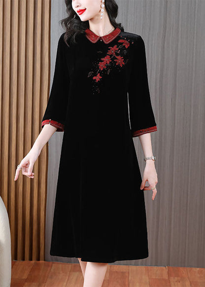 Sophisticated Dress with a Clean Classic Look