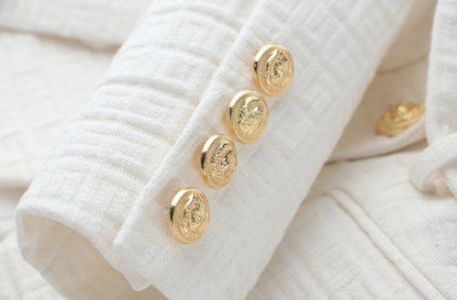 Gracefully Styled Garment for Any Occasion