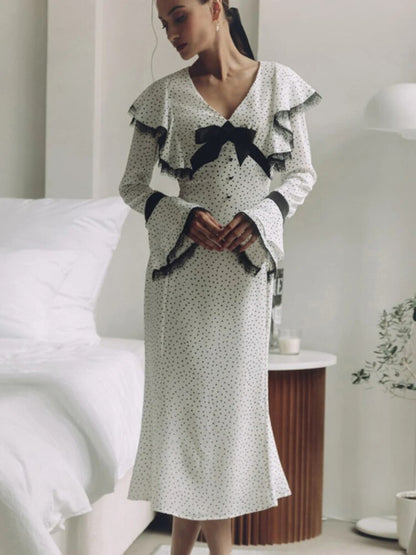 Classic Vintage & Enduringly Stylish Dress