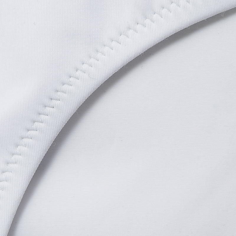 Effortlessly Elegant Bikini with a Timeless Design