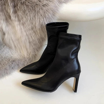 Classic Vintage Boots with a Flattering Fit