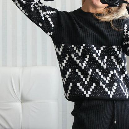 Polished Sweater with an Effortless Classic Look