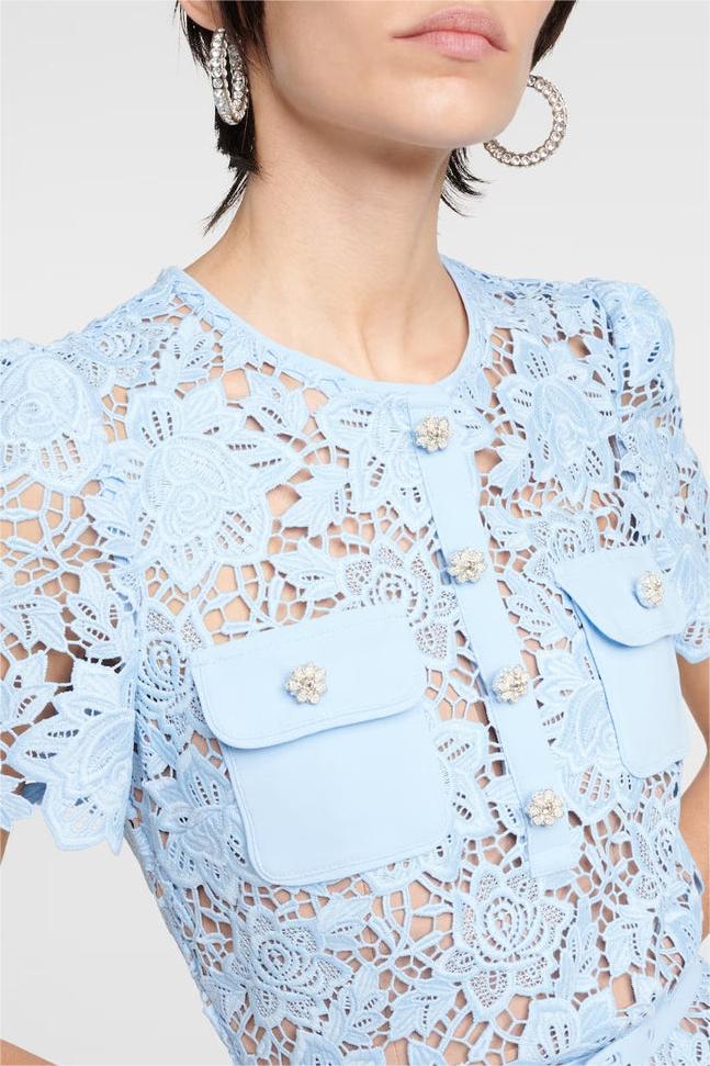 Beautifully Crafted Dress in a Classic Style