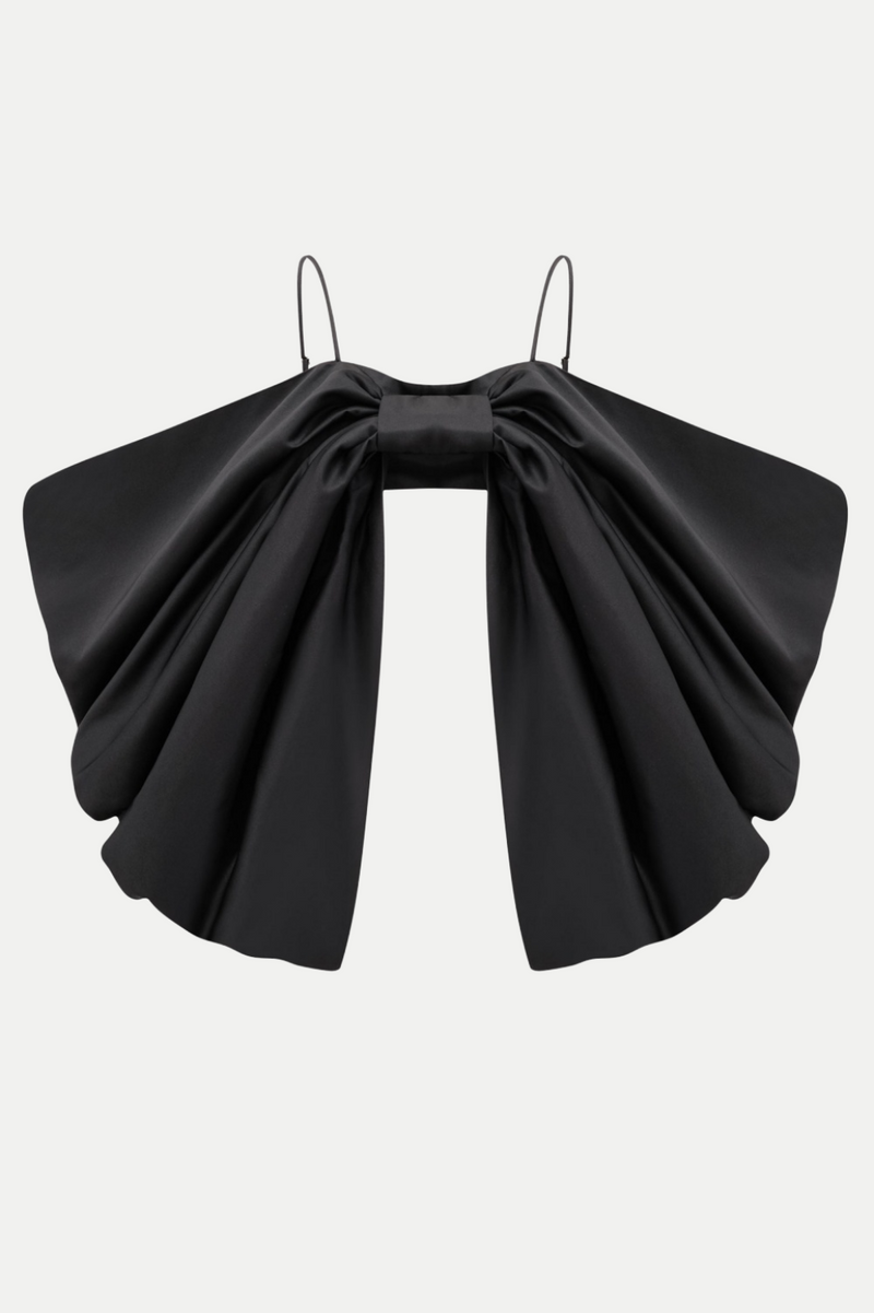 Well Tailored Top with a Graceful Silhouette