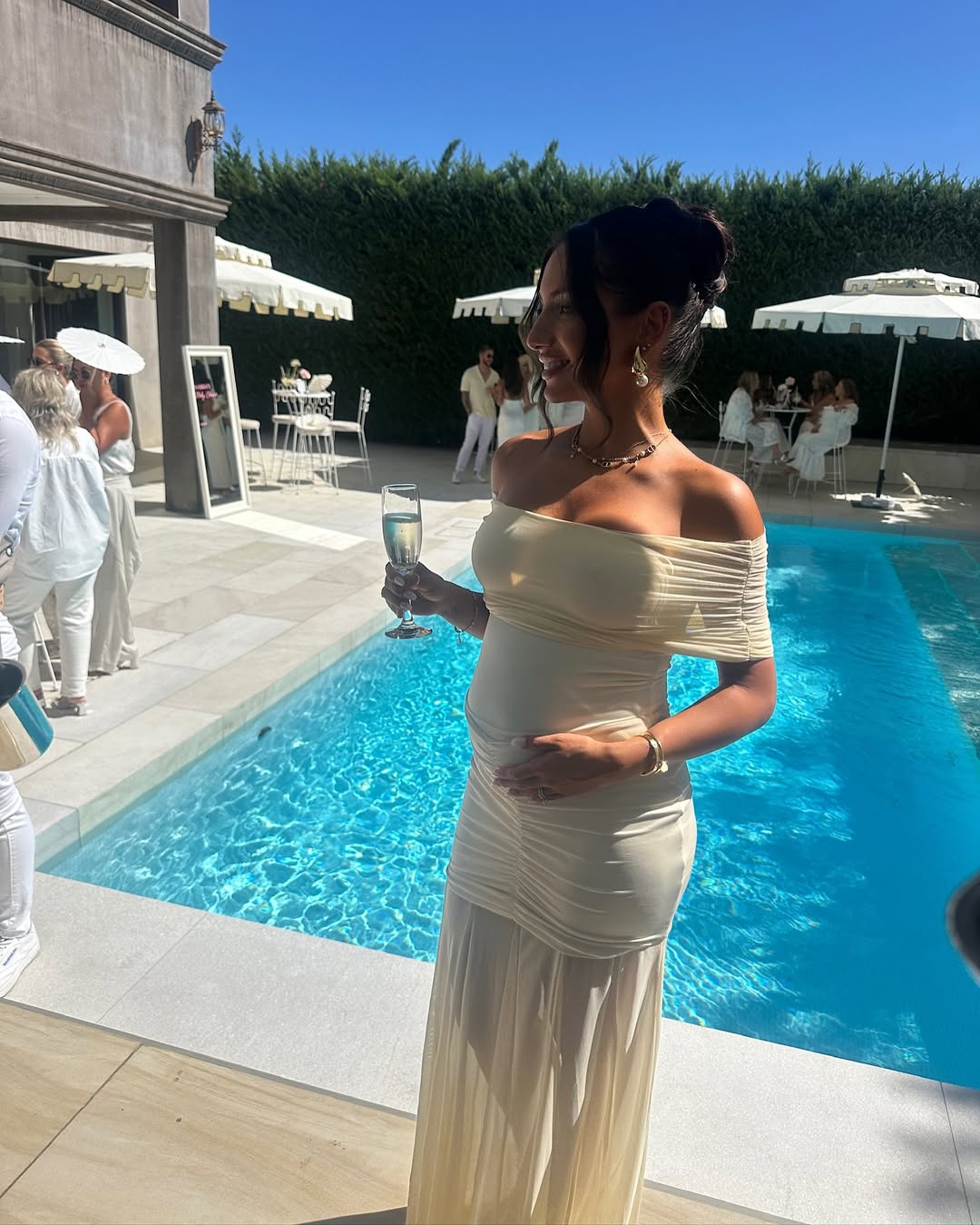 Beautifully Crafted Dress in a Classic Style