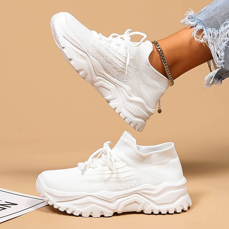 Classic Vintage Sneakers with a Flattering Fit