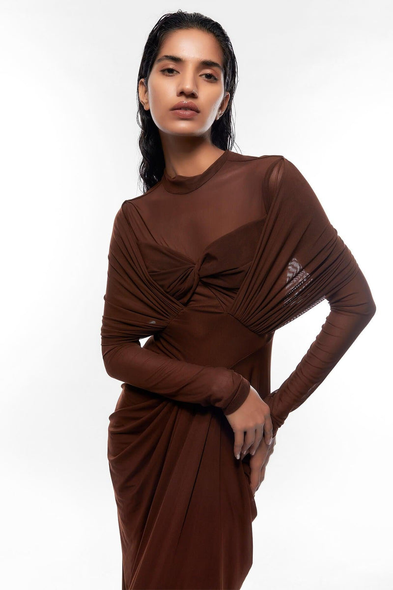 Gracefully Styled Dress for Any Occasion