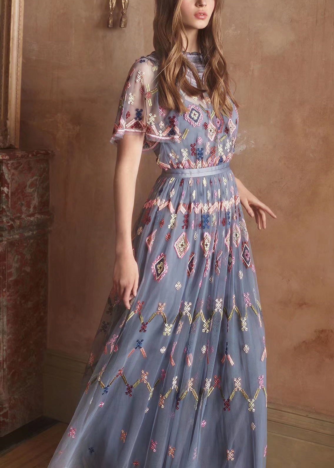 Beautifully Crafted Dress in a Classic Style