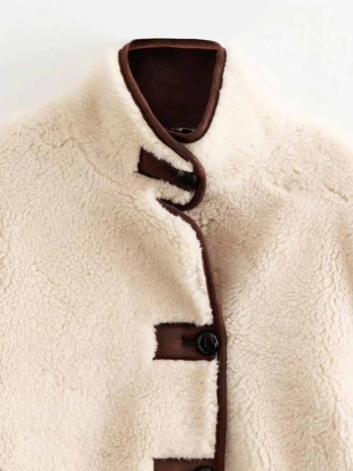 Beautifully Finished Jacket in a Timeless Design