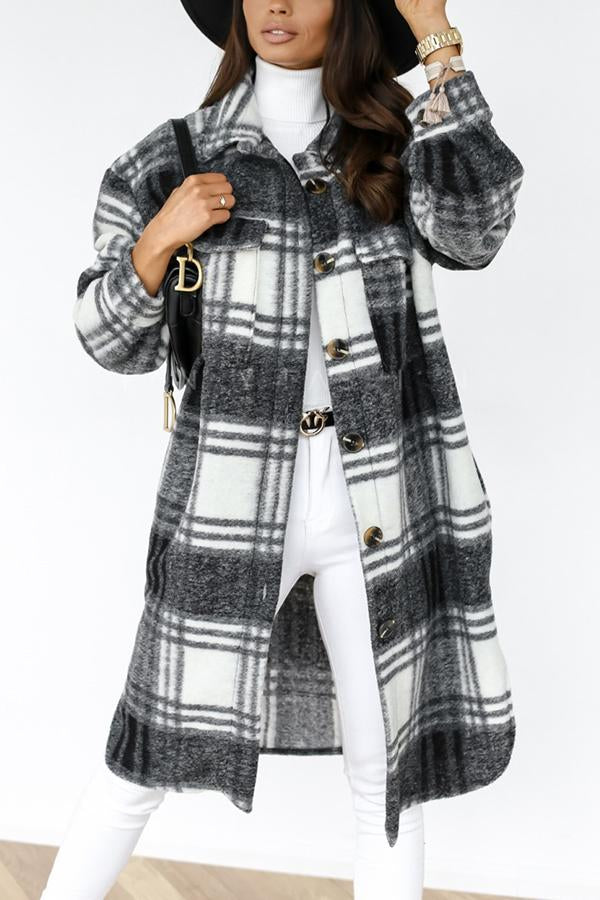 Elegantly Styled Coat for Everyday Wear