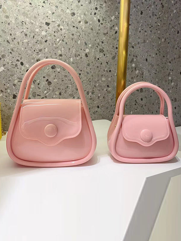 Effortlessly Elegant Bag with a Timeless Design