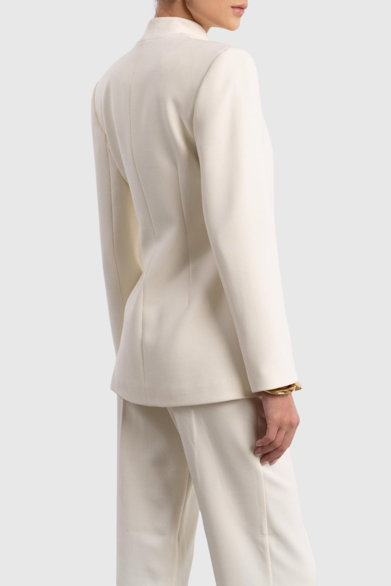 Beautifully Crafted Pants in a Classic Style