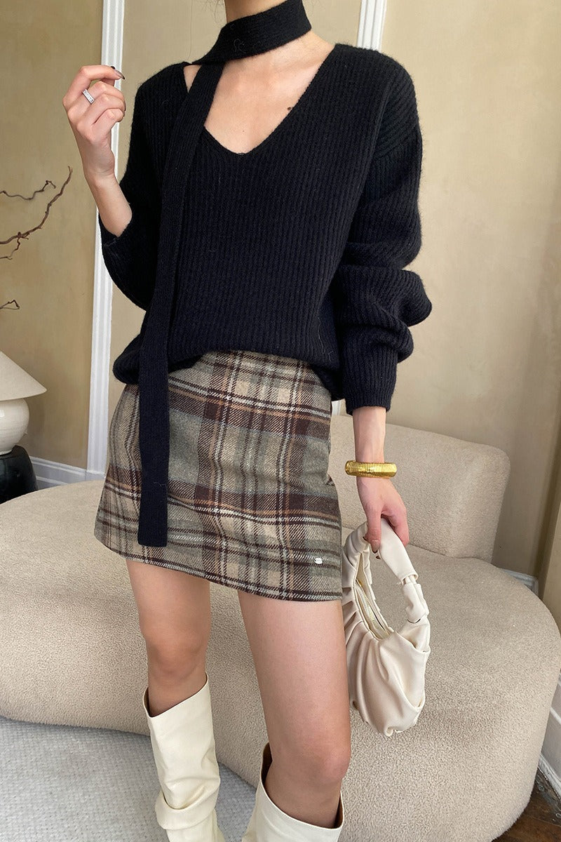 Effortlessly Elegant Garment with a Timeless Design