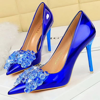 Polished Heels with an Effortless Classic Look