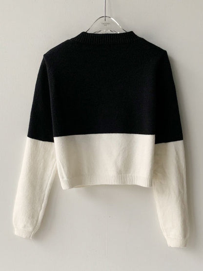 Classic Vintage Cardigan with a Flattering Fit