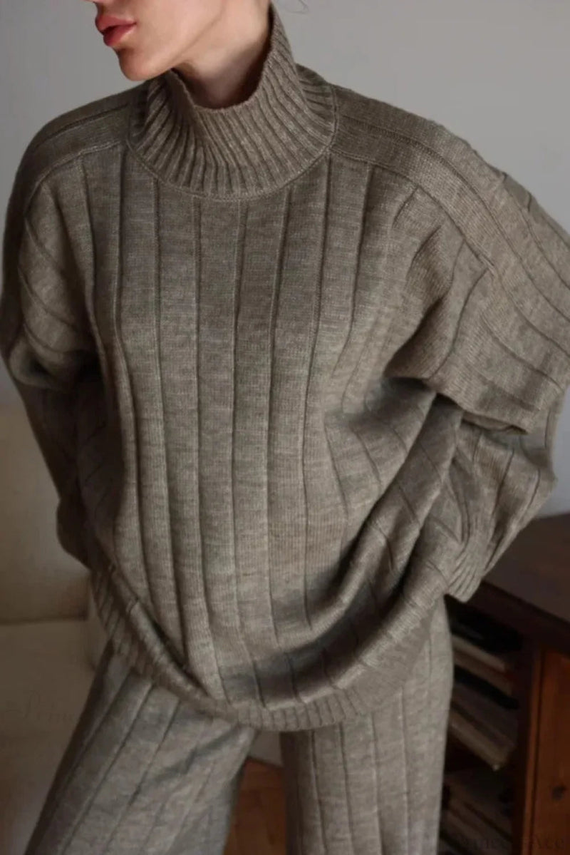 Beautifully Crafted Sweater in a Classic Style