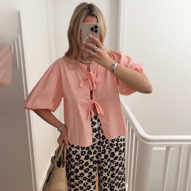Beautifully Crafted Blouse in a Classic Style