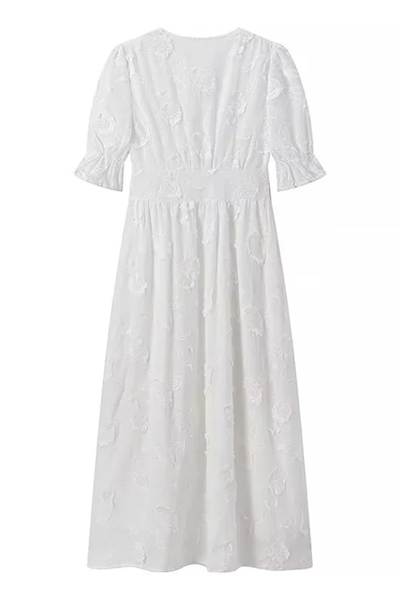 Polished Dress with an Effortless Classic Look