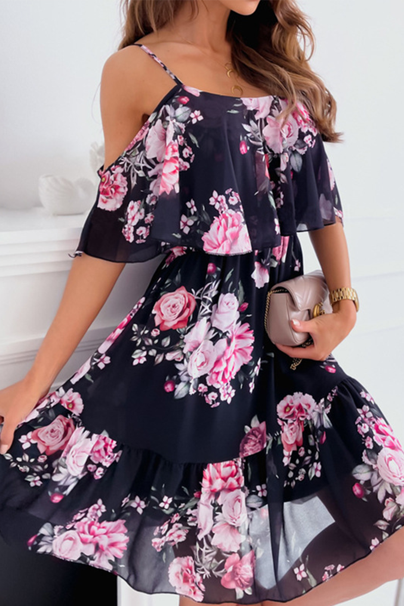 Gracefully Styled Dress for Any Occasion