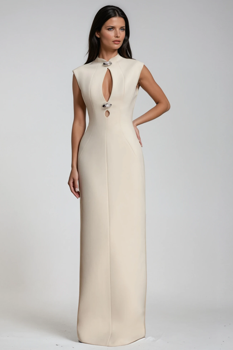 Beautifully Finished Dress in a Timeless Design