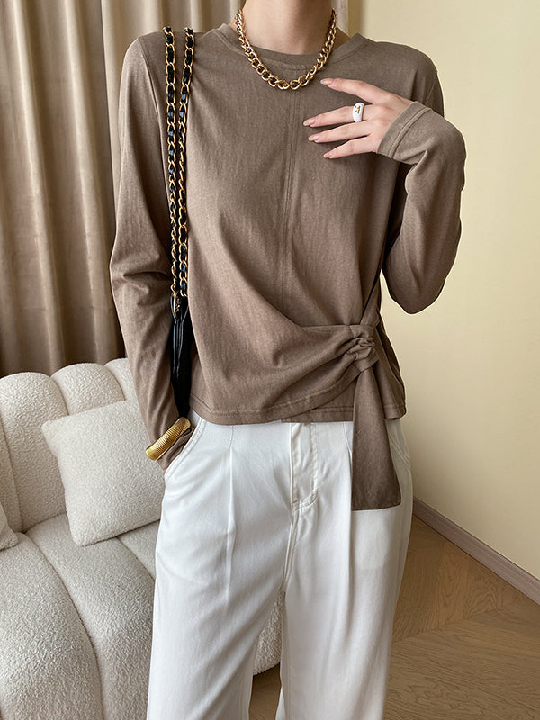 Effortlessly Elegant T-Shirt with a Timeless Design