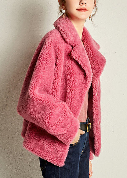 Beautifully Finished Coat in a Timeless Design