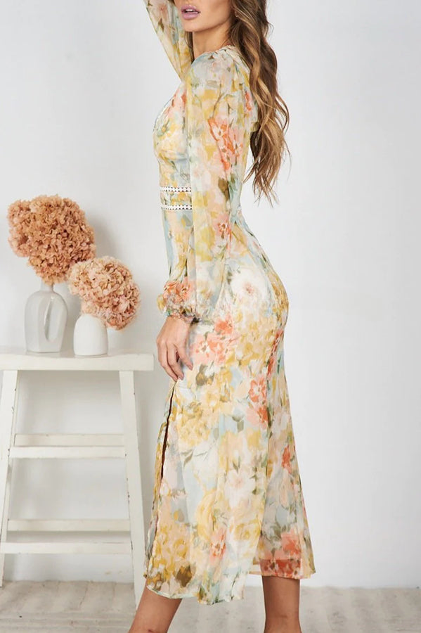 Sophisticated Dress with a Clean Classic Look