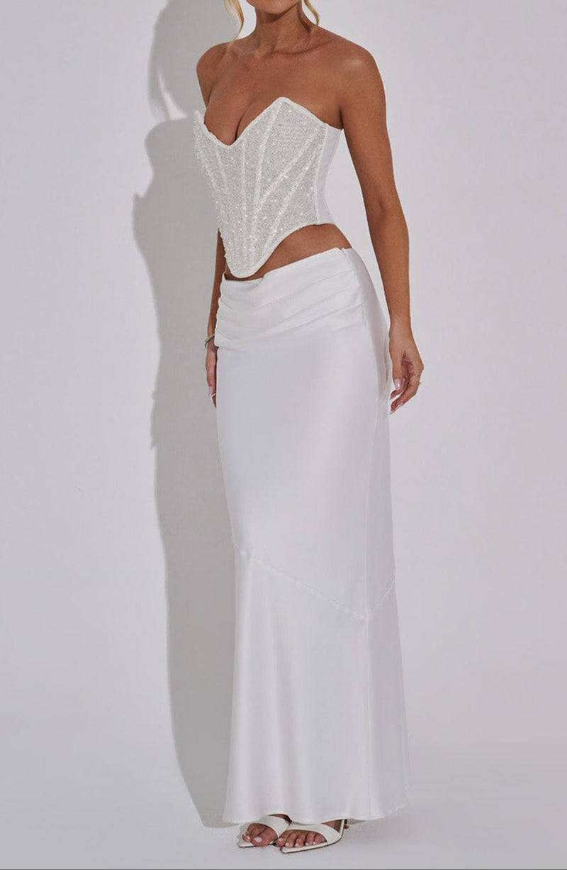 Polished Garment with an Effortless Classic Look
