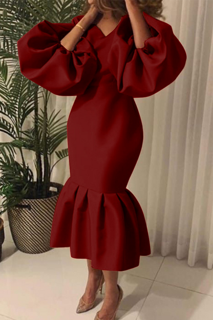 Well Tailored Dress with a Graceful Silhouette